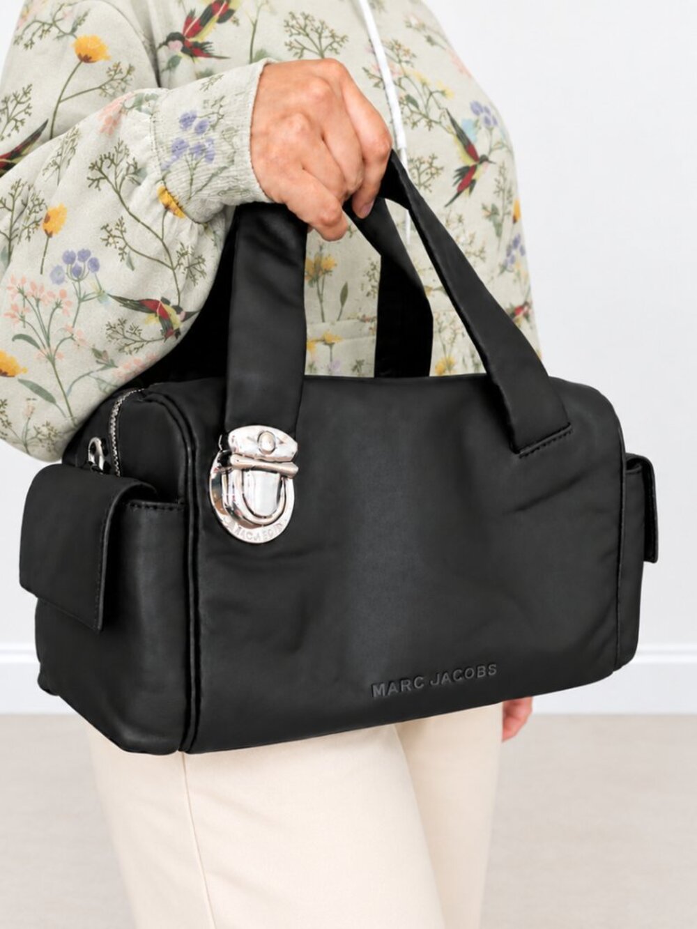 Marc Jacobs Pushlock Bag Black Leather Crossbody Satchel NWT - Picture 2 of 10